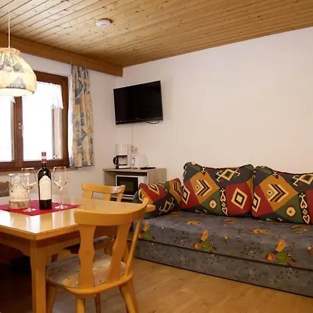 Haus Trantrauas 사슈른